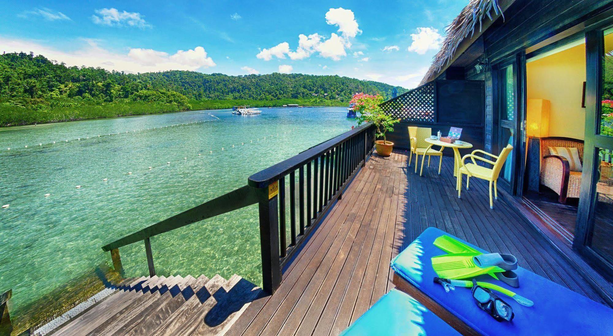 Resort, Kota Kinabalu - A Small Luxury Of The World 5* Gaya Island