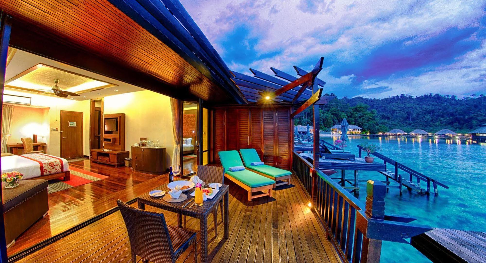 Resort Resort, Kota Kinabalu - A Small Luxury Of The World Gaya Island