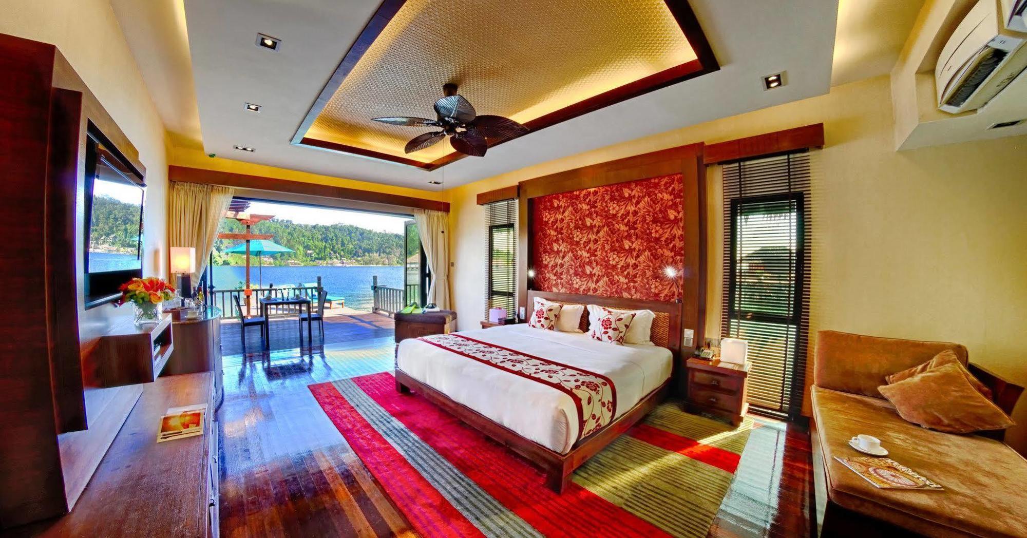 Resort, Kota Kinabalu - A Small Luxury Of The World 5* Gaya Island